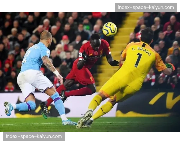 曼城客战利物浦前瞻:瓜帅如何应对安菲尔德高压逼抢 曼城客战利物浦前瞻:瓜帅如何应对安菲尔德高压逼抢